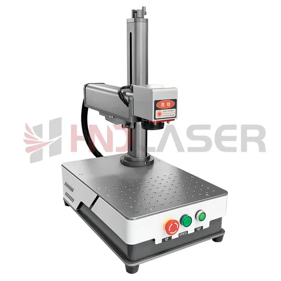 Mini machine de marquage laser à fibre à mise au point automatique de bureau portable pour la gravure d'étiquettes de nom en métal